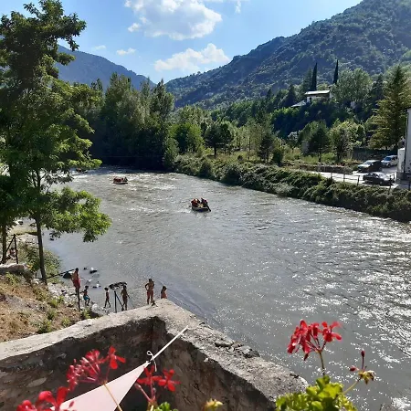 Casa Del Pont Hébergement de vacances
